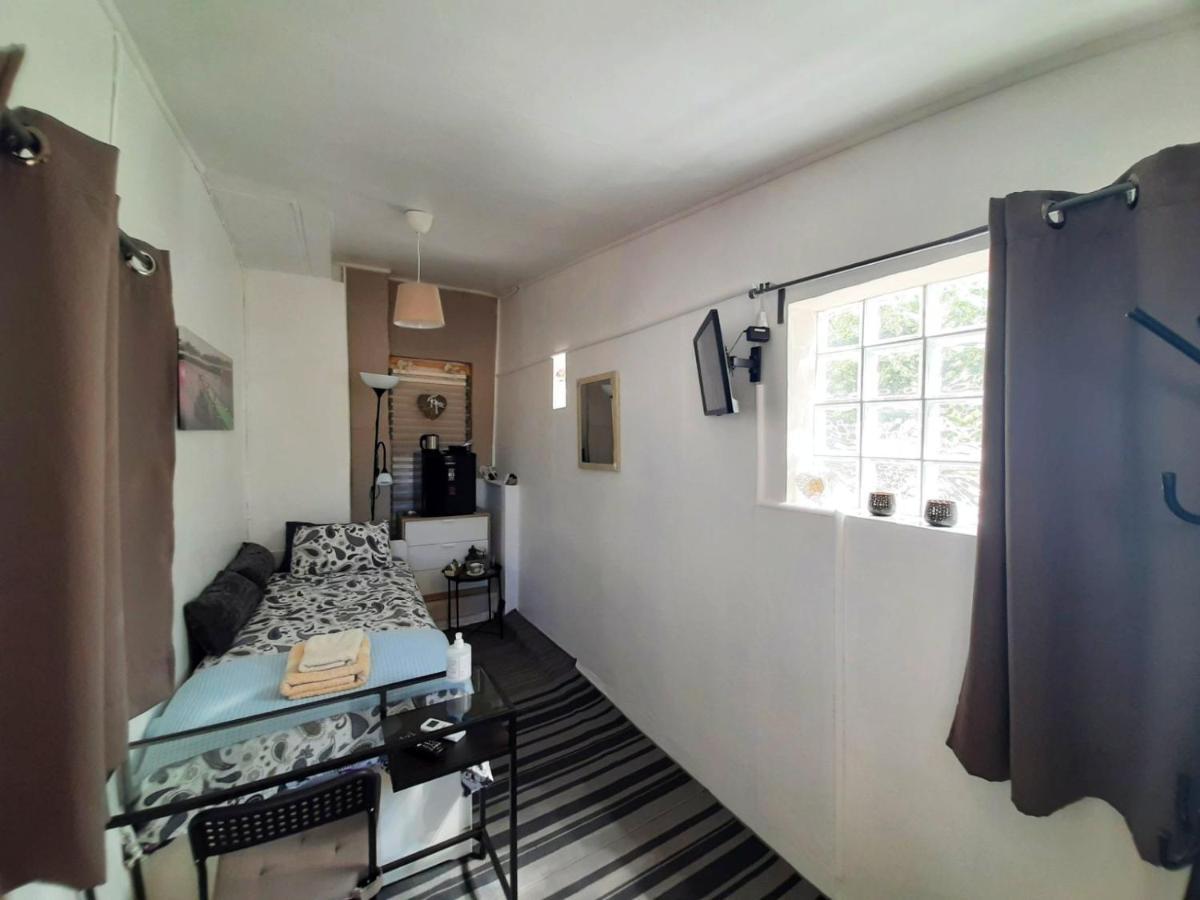 Ferienwohnung Georgias House 7 Min From Athens Airport Artemida  Exterior foto