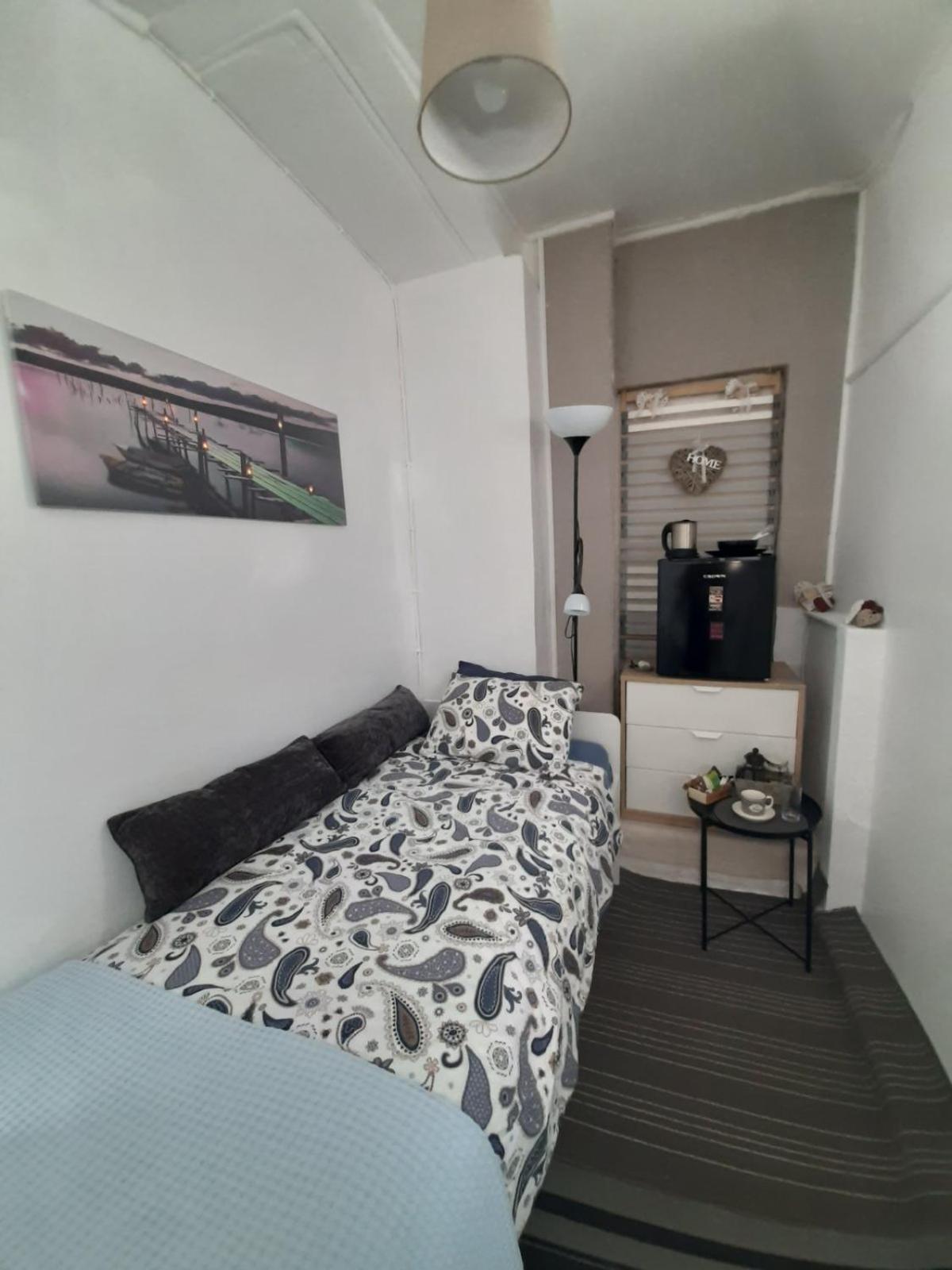 Ferienwohnung Georgias House 7 Min From Athens Airport Artemida  Zimmer foto